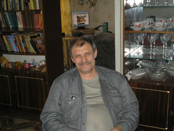 Анатолий Гусельников