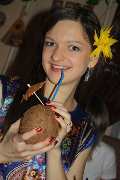 Аленка Земляницына