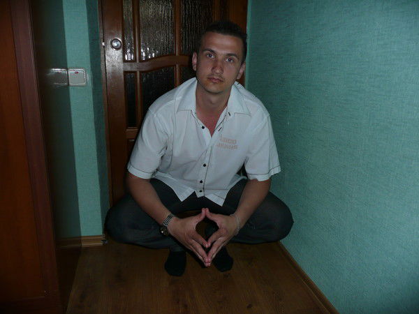 Игорь Емельянов