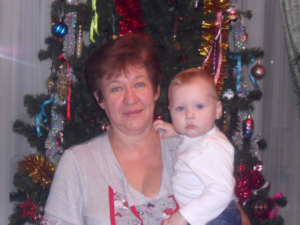 Нина Комарова