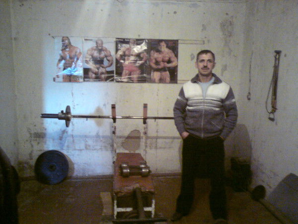 Виктор Лось