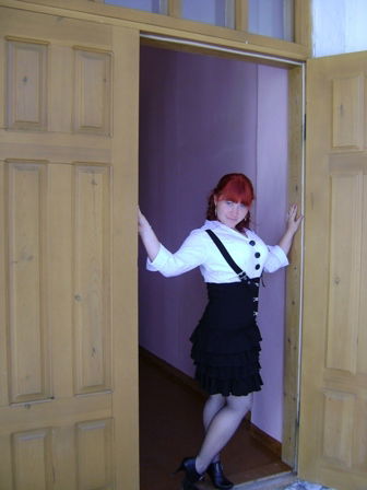 Женя Попова