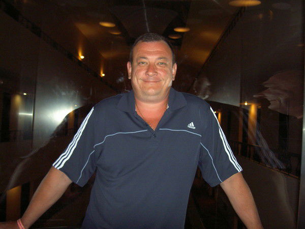 Андрей Попов