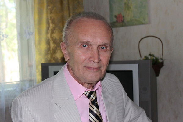 Ростислав Чирков