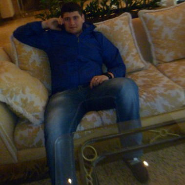 Арташес Парикян