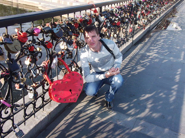 Антон Педак