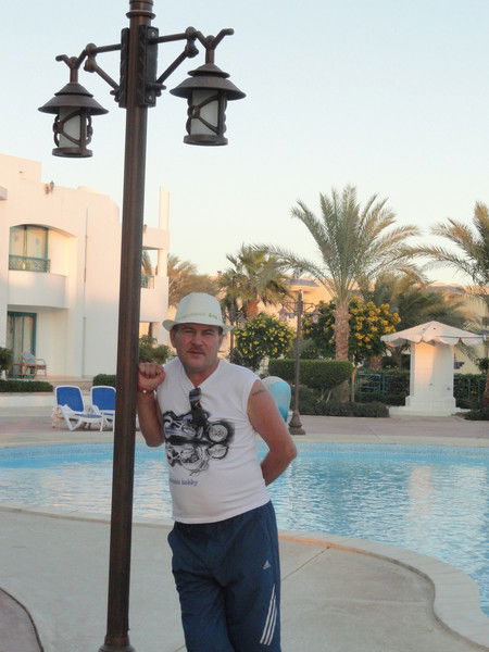 Бах Атаханов