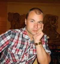 Александр Николаев