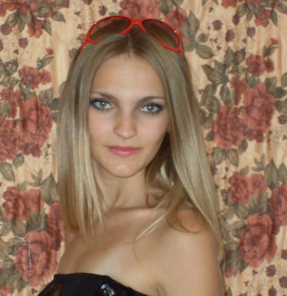 Юлия Белоголовая