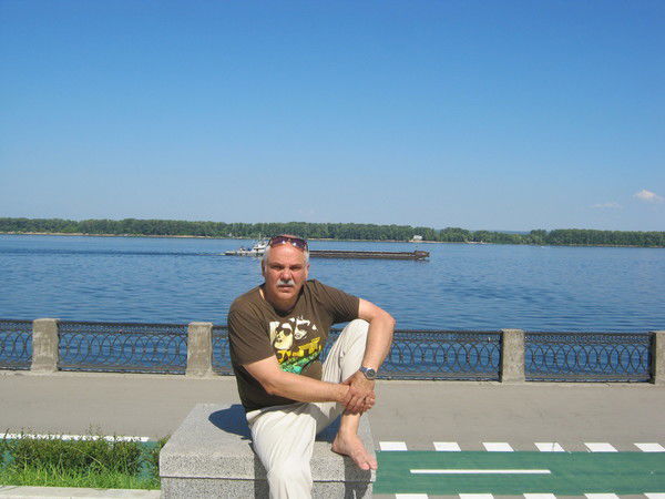 Александр Назаров