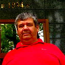 Владимир Емельянов