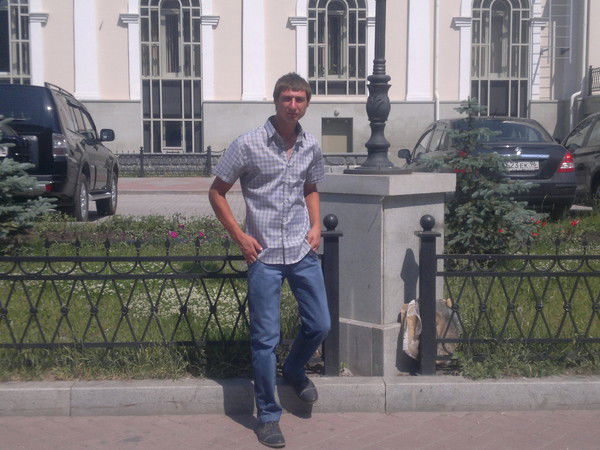 Олег Свалов