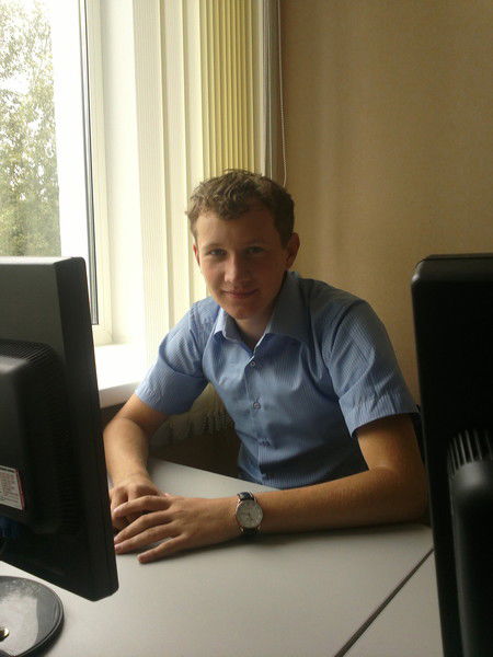 Максим Захаров