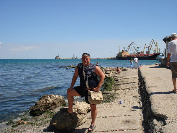 Aндрей Ермоленко