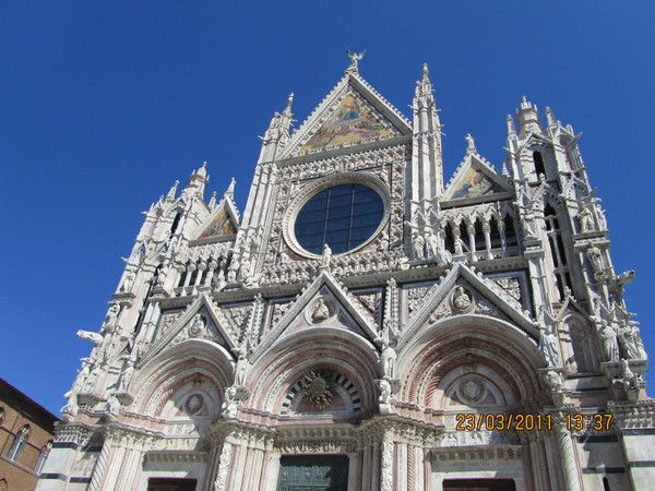 Юля Плешакова