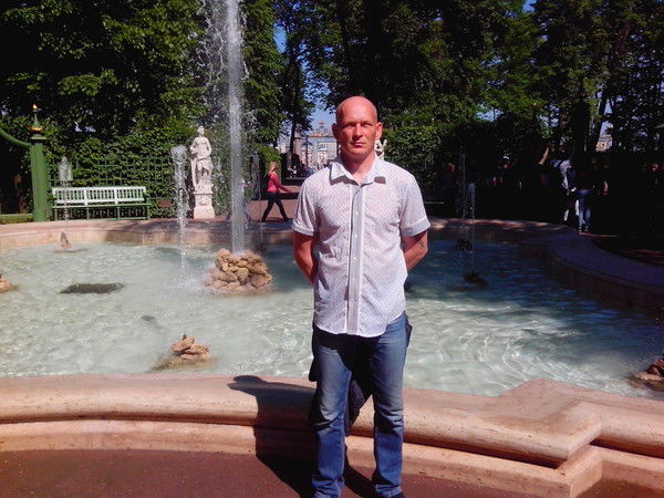 Алексей Аханов