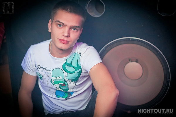 Дмитрий Овчаренко