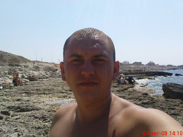 Денис Саков