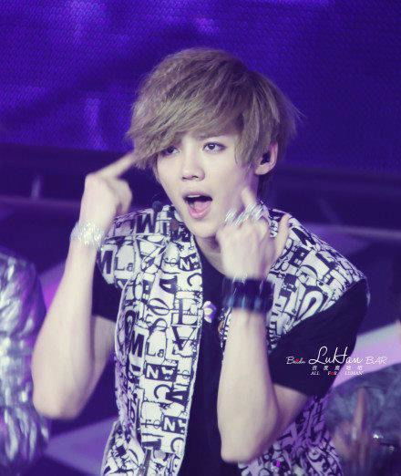 Natsumi• (Ft.jungkook)™