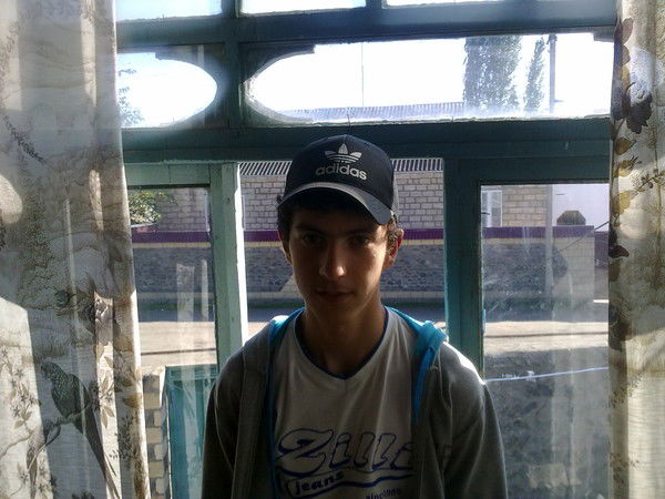 Артем Саруханов