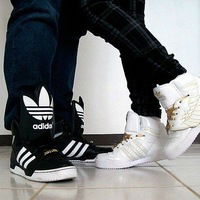 Влад Иванов