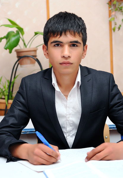 Достон Нартаев