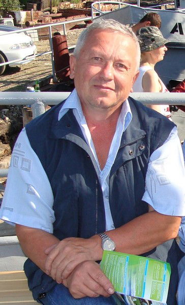 Алексей Незнаев