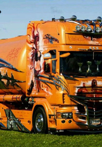 Алмас Нуканов