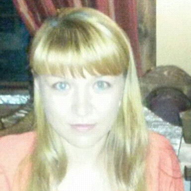 Алена Попова