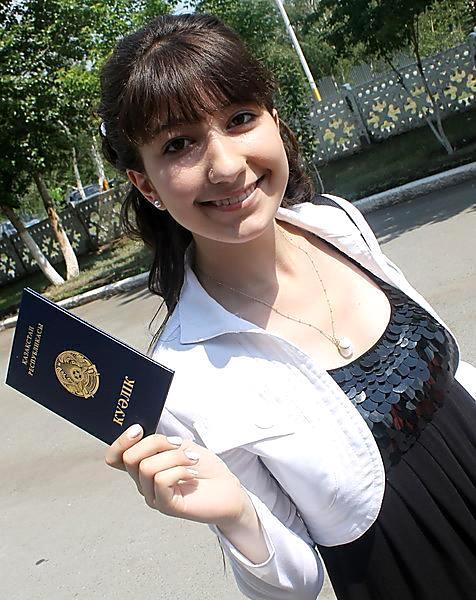 (((__***анютка* **__)))