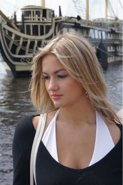 Лена Чекмарёва