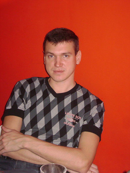 Денис Белоусов