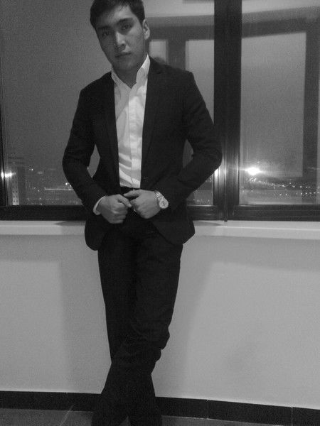 Азамат Алиакбаров