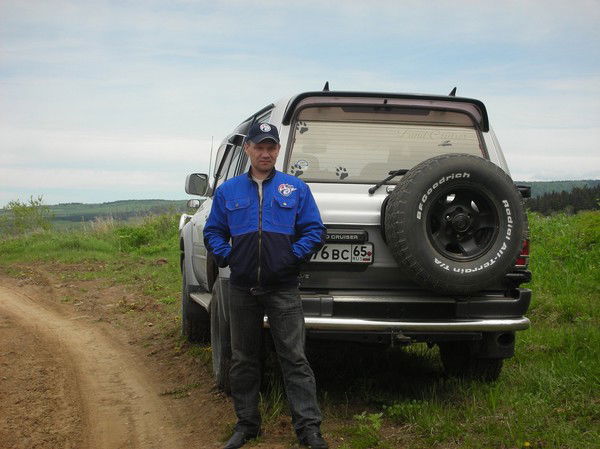 Владимир Леонтьев