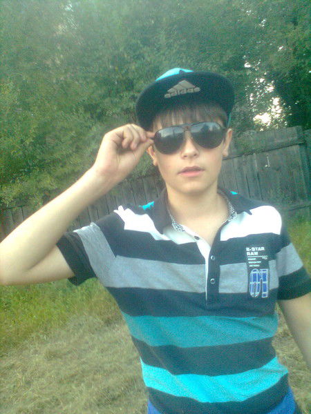 Костя Тихонов