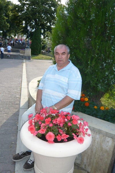 Андрей Плешаков