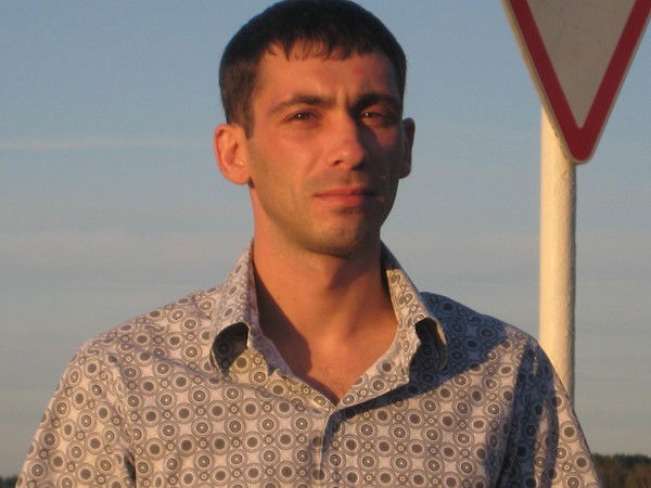 Олег Максимов