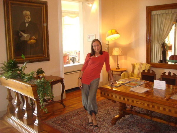 Элеонора Белякова