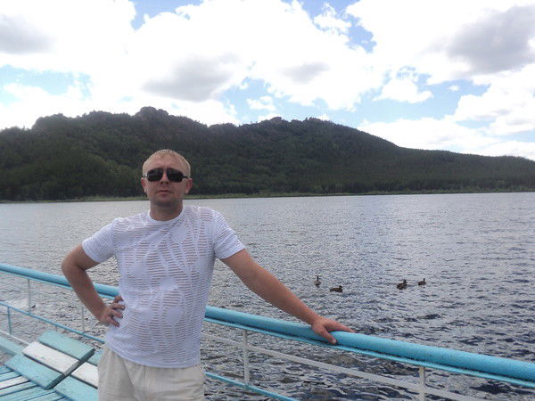 Денис Мещеряков