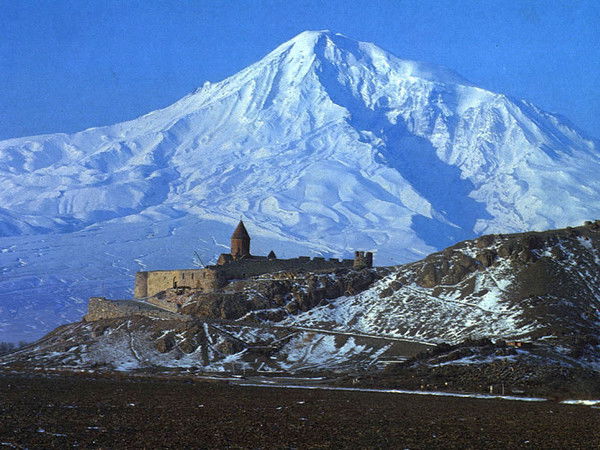 Санасар Варданян