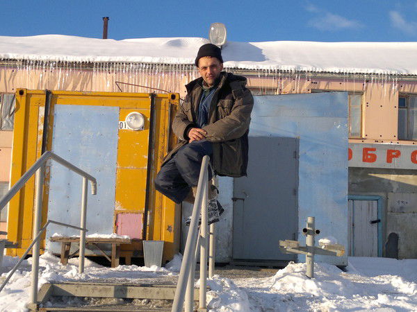 Олег Костиков