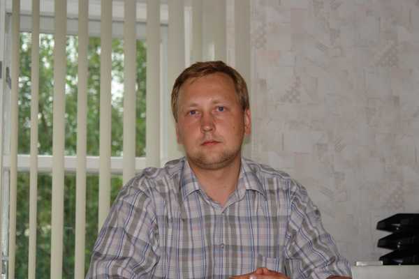 Роман Шкондин