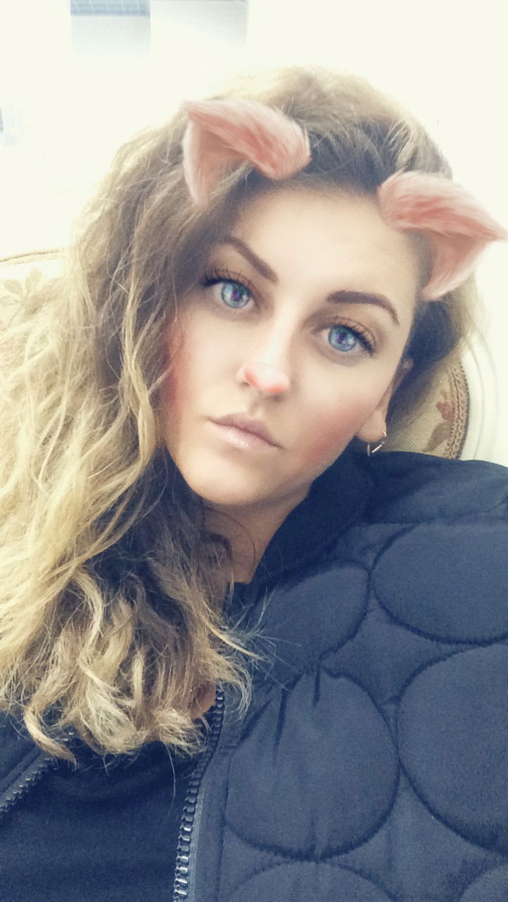 Викуля Холостенко