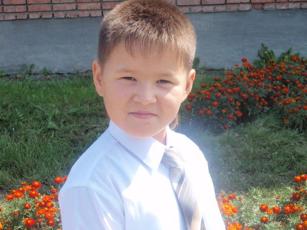 Тимур Надир