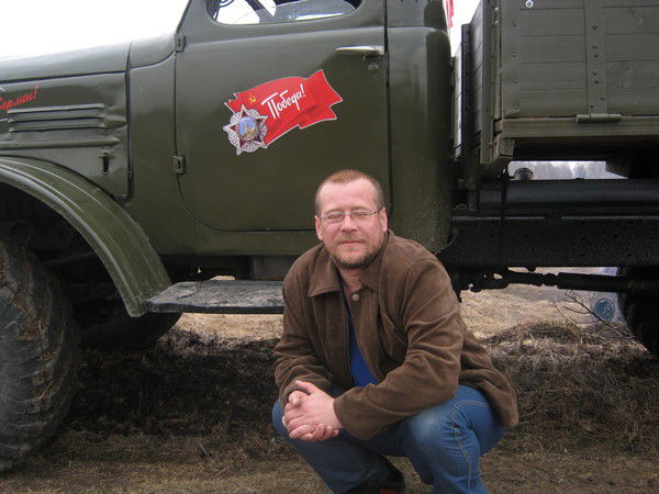 Владимир Сигарёв