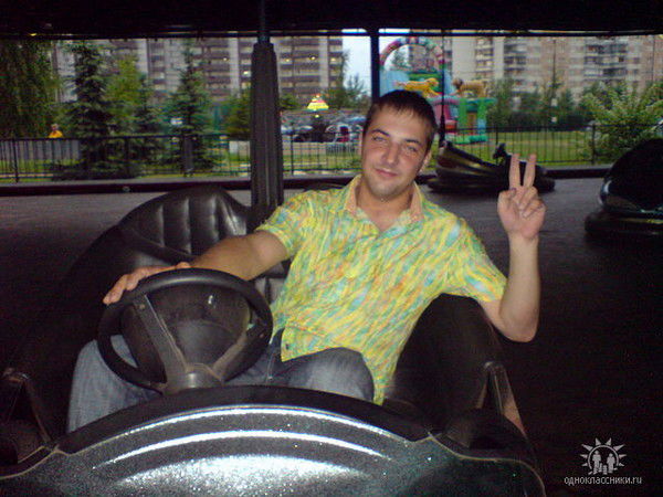 Андрей Викторов