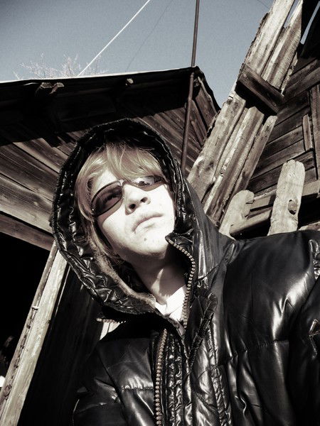 Артур Служивых