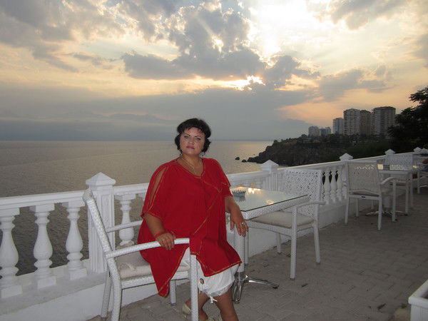 Анна Елизарова