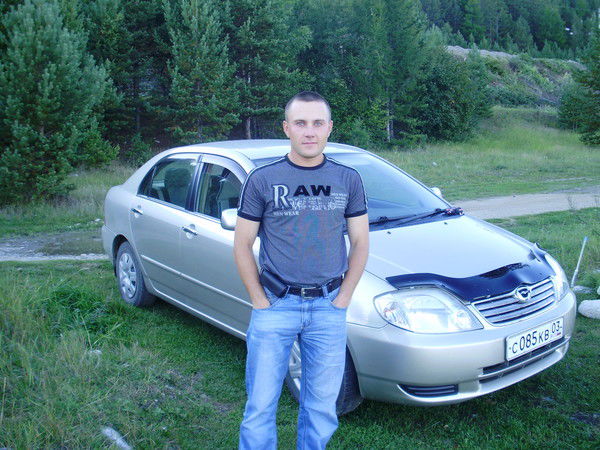 Максим Петренко