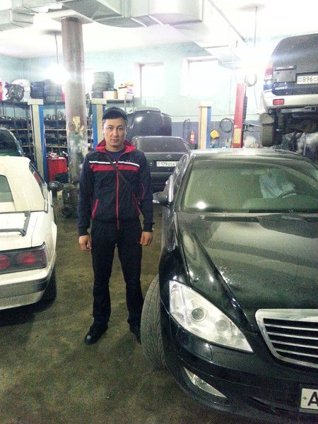 Данияр Бозов